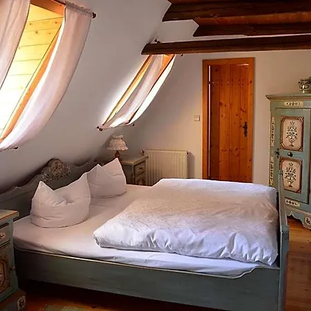 Hotel Zum Frongut Burgstadt