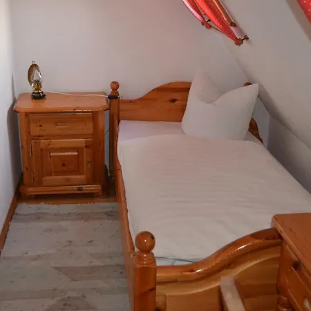 Hotel Zum Frongut 2*