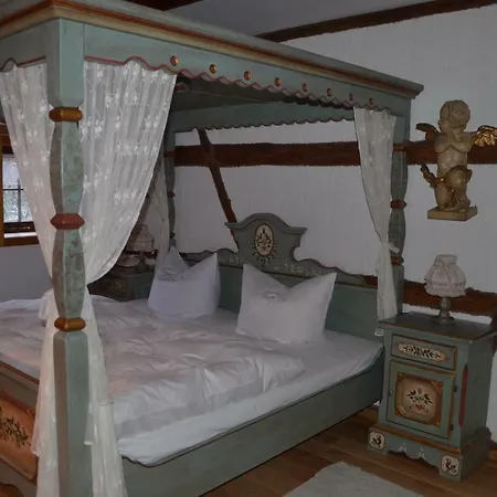 Hotel Zum Frongut Burgstadt